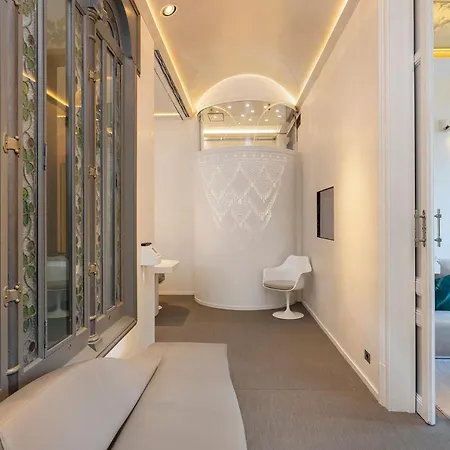 El Palauet Modernist Suites Barcelona-2